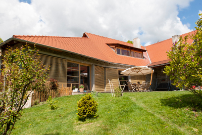 ház kivülről 2.kép.