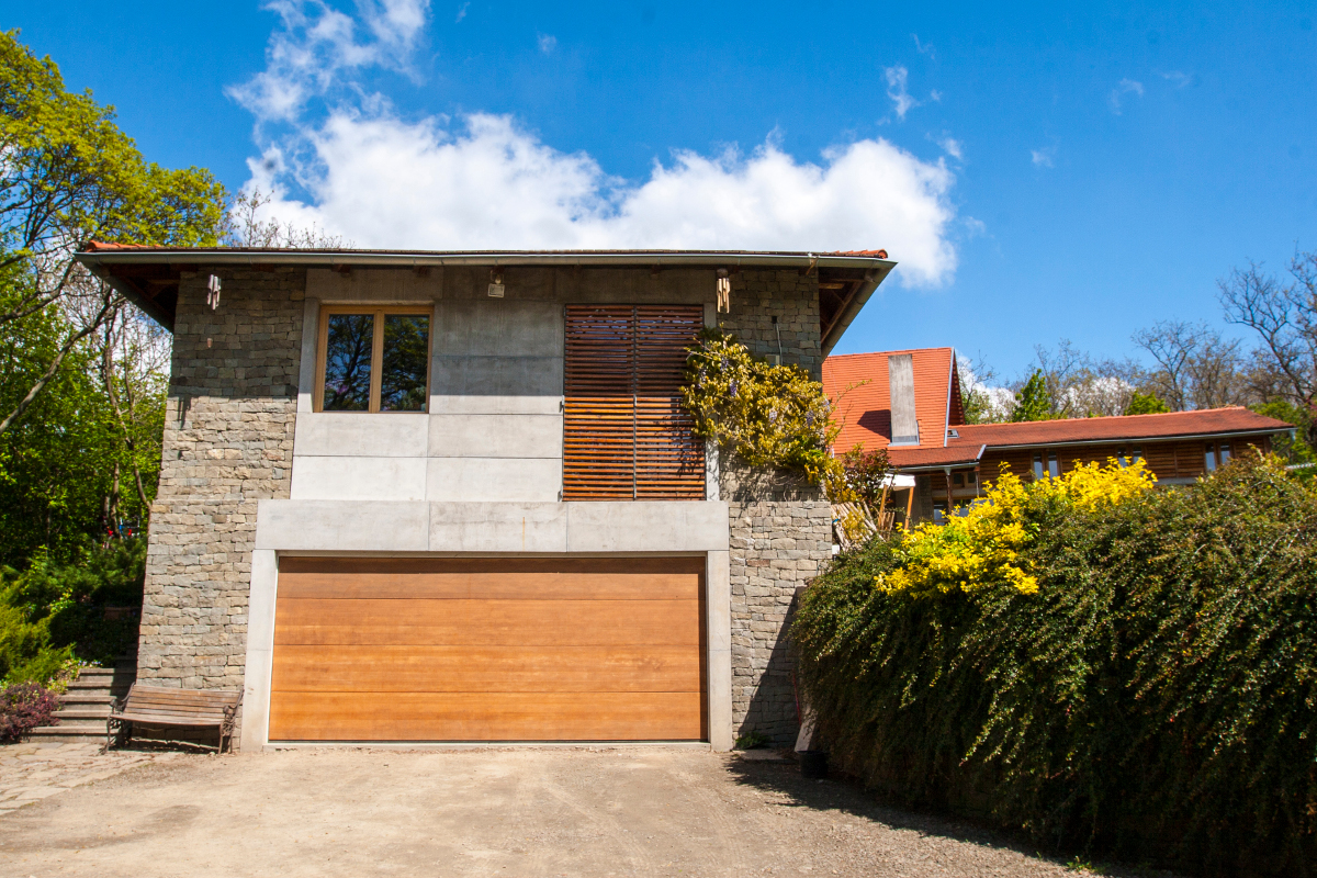 ház kivülről 4.kép.